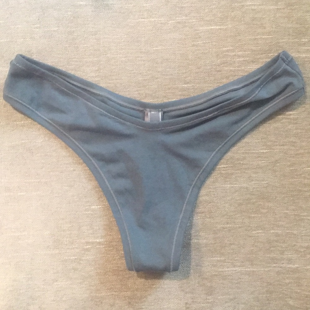 NWOT Skims Dipped Front Cotton Thong XS
